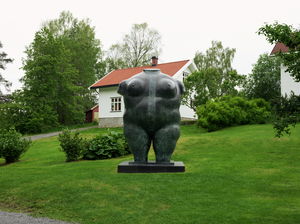 Kistefos EA Fernando Botero Big Torsto Womans Torso 0050