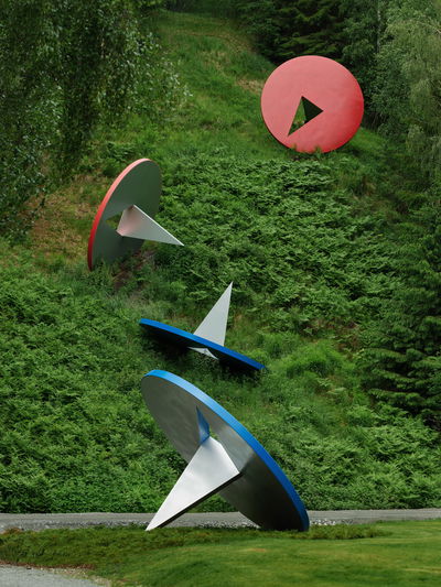 Kistefos EA Oldenburg and Van Bruggen Tumbling Tacks 0019