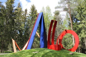 Phillip King Free to Frolic