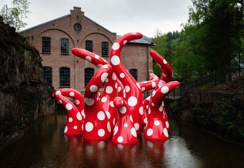 Shine-of-Life-Yayoi-Kusama