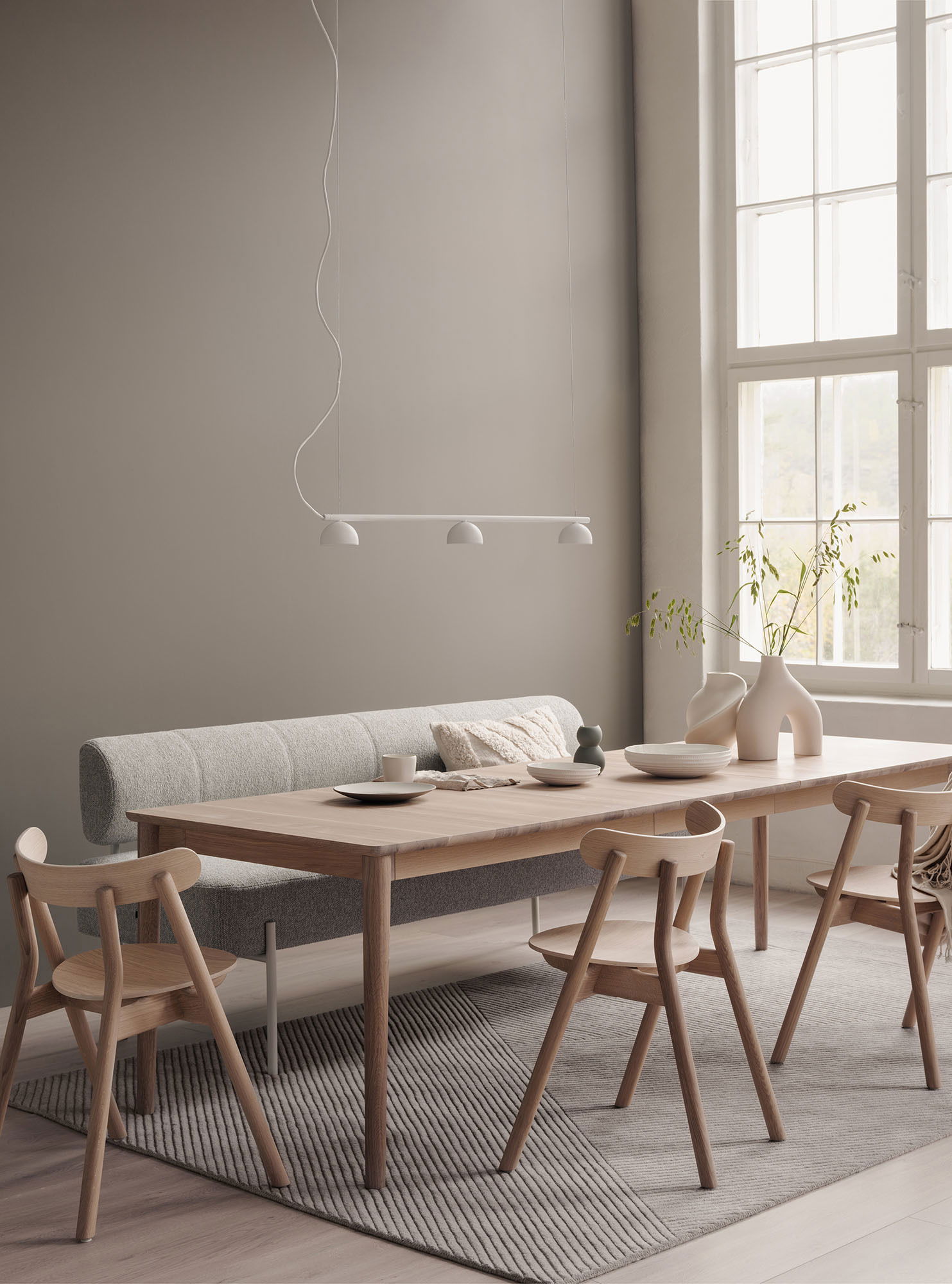 Expand dining table 250 light oak Northern Ph Einar Aslaksen Low res