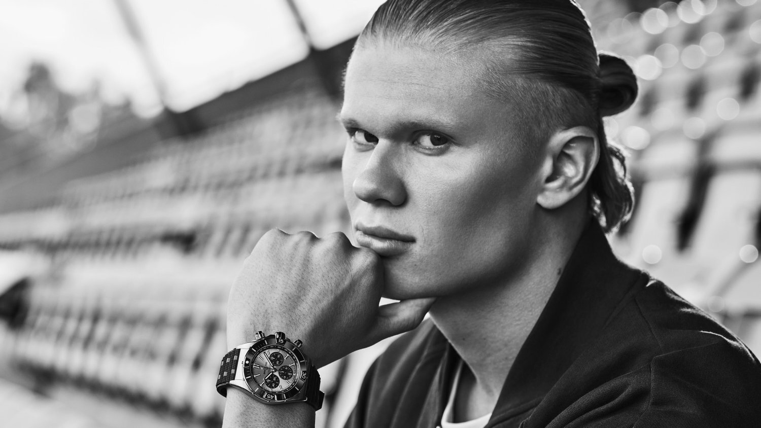 01 breitling signs pro footballer erling haaland rgb 2