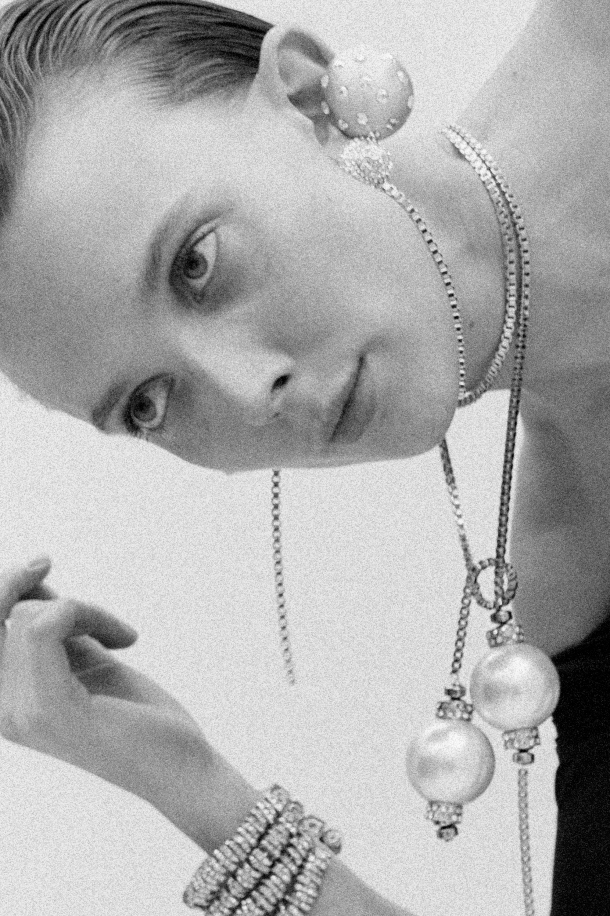 PEARL OCTOP JAN202511527 bw crop