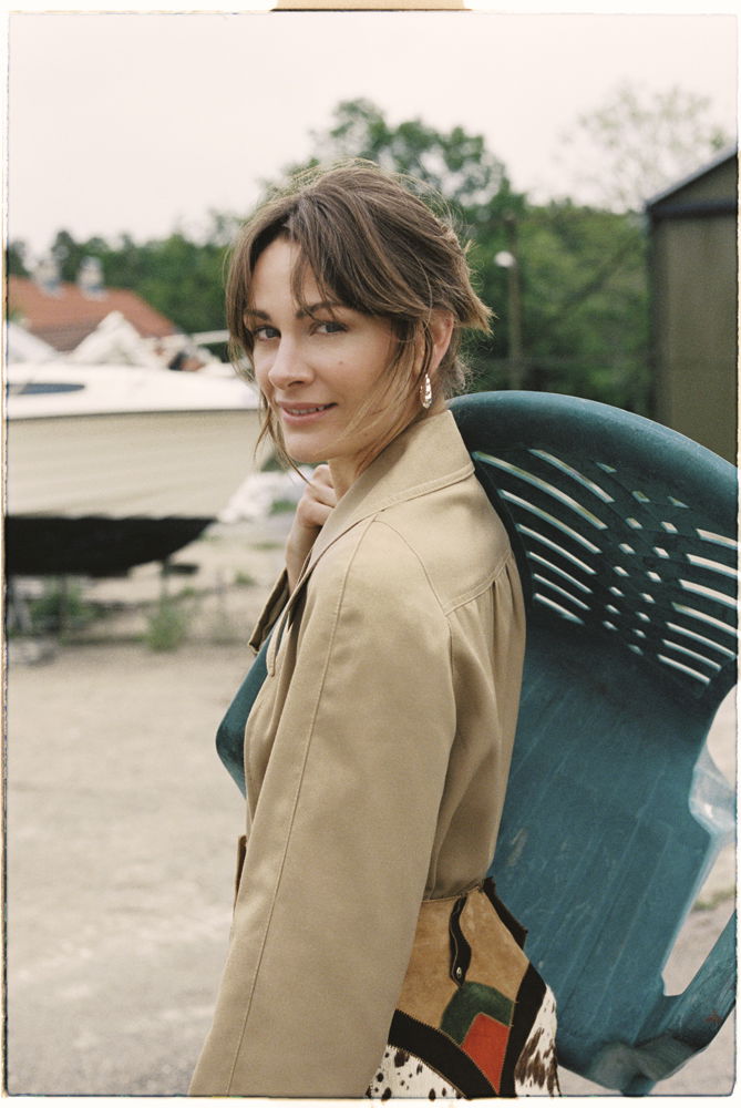 JULIES R1 01236 013 AB