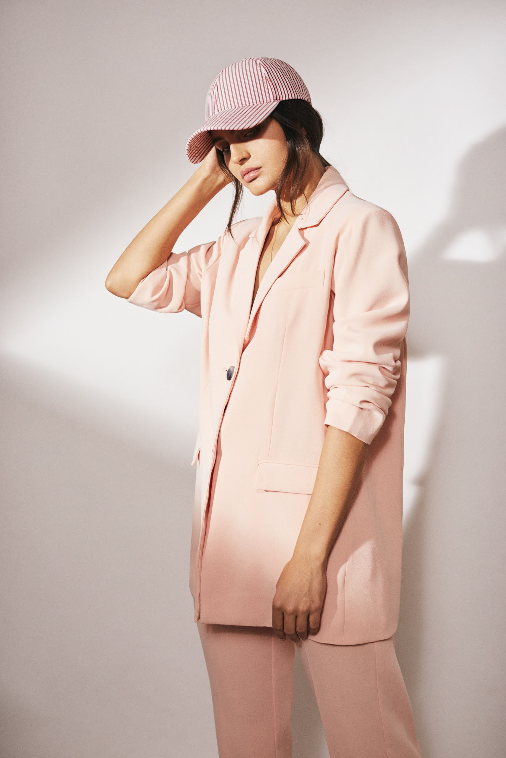 Web 2020 02 18 VARSITY SS203678