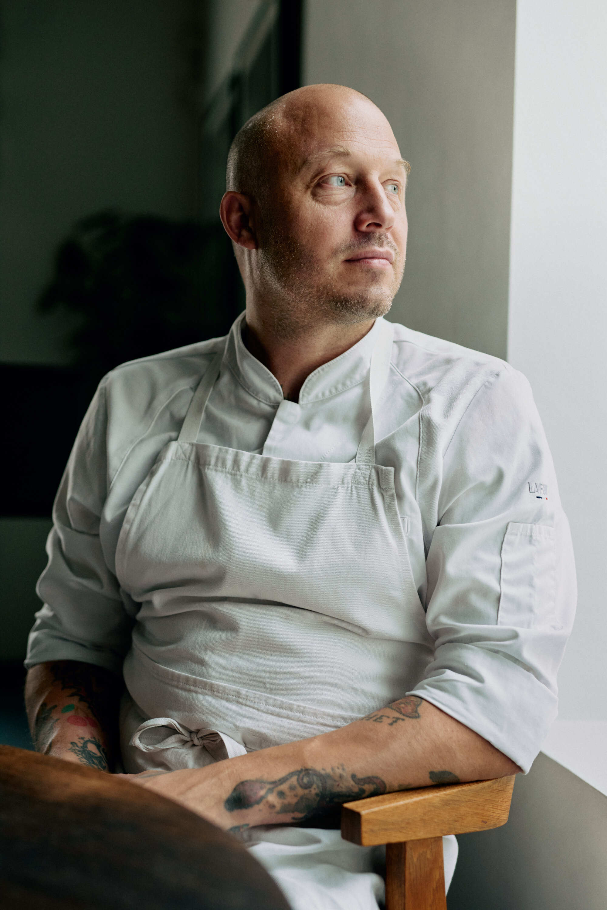 AVE9296 Anne Valeur web