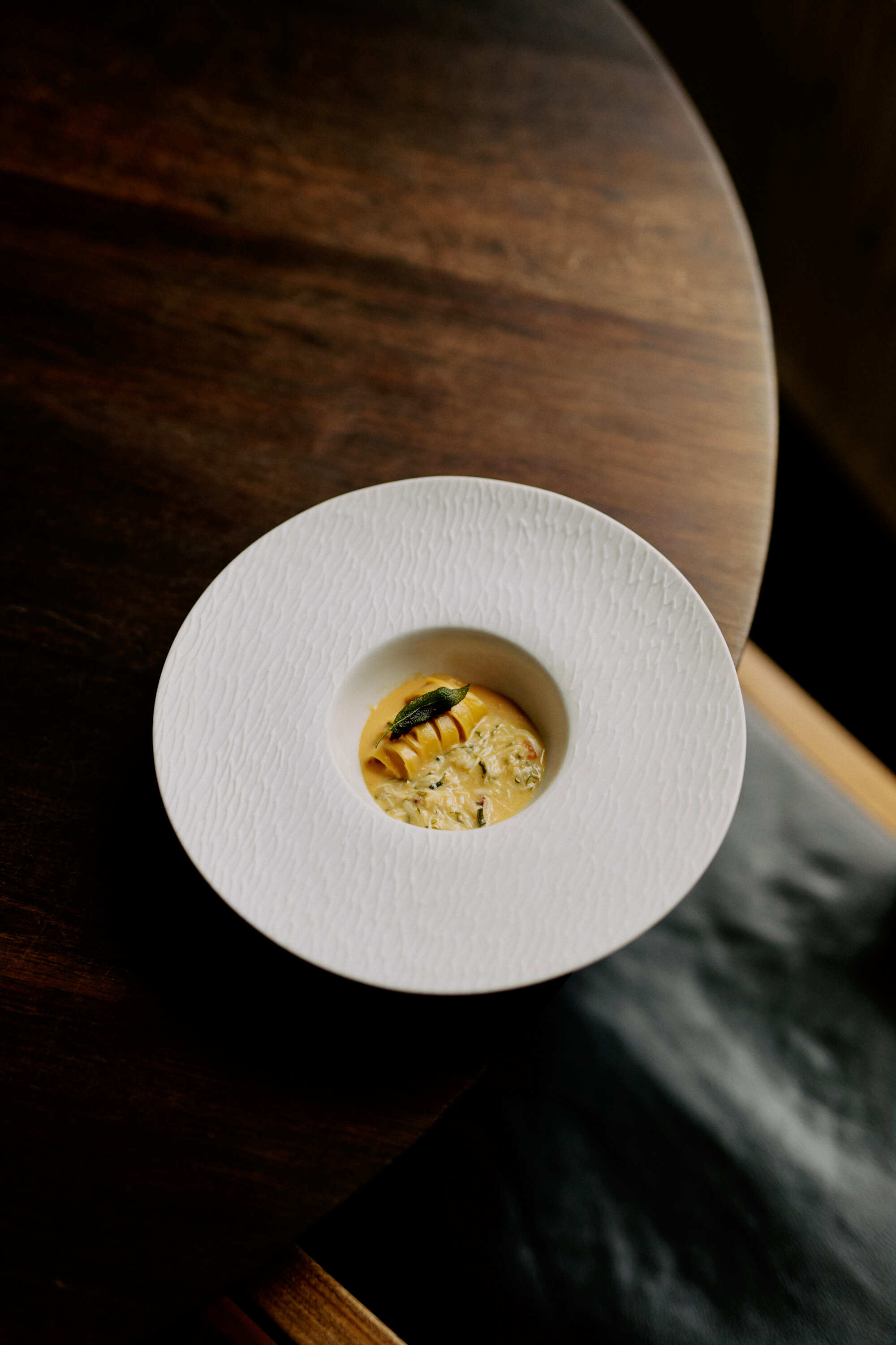 AVE9579 Anne Valeur web