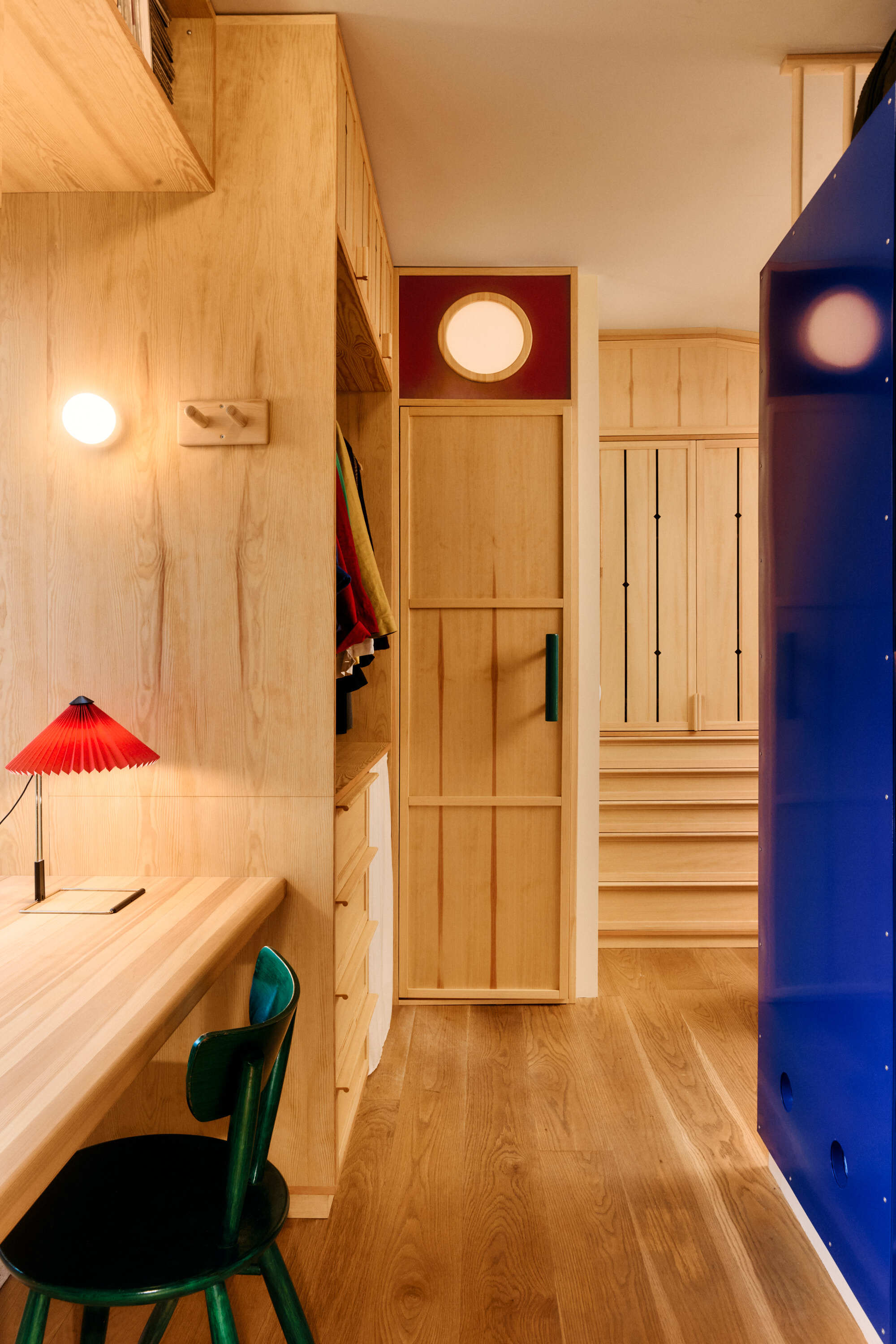 Stallen 12595 Anne Valeur highres web