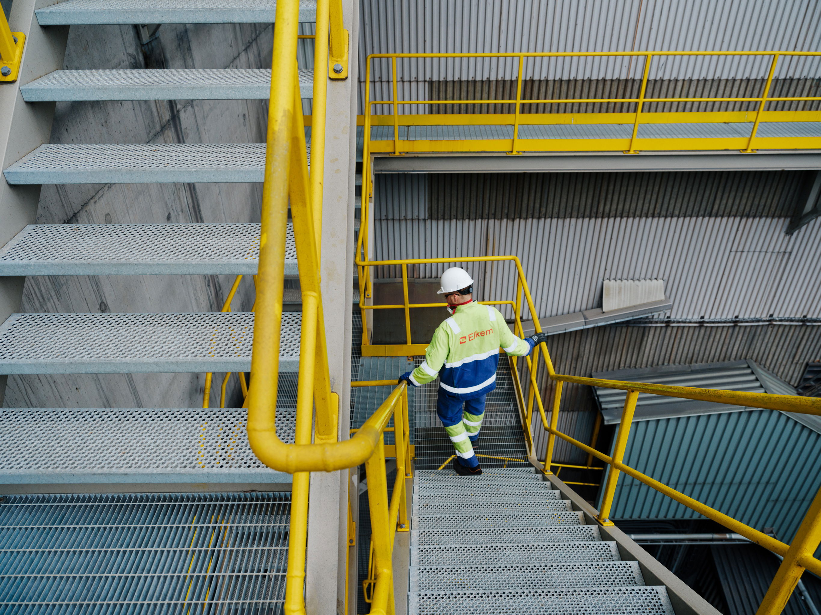 Elkem Bremanger photo Einar Aslaksen 1305 K2 web