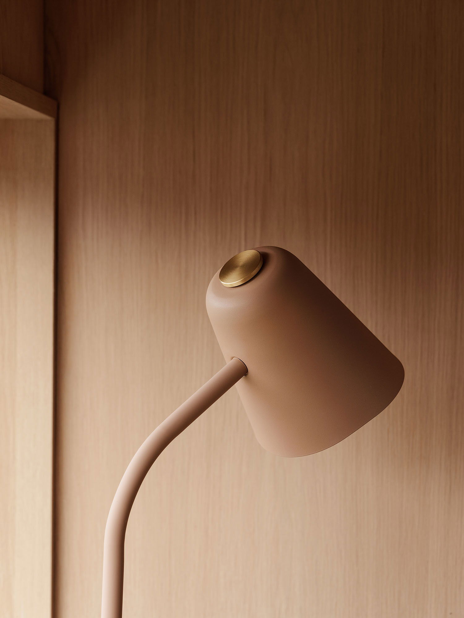 Me floor lamp warm beige detail Northern Ph Einar Aslaksen Low res