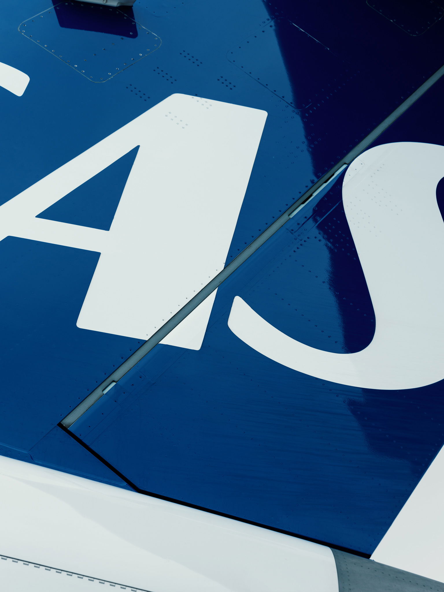 Scandinavian Traveler EA Magnus Farnes Loading Supervisor 0046 web