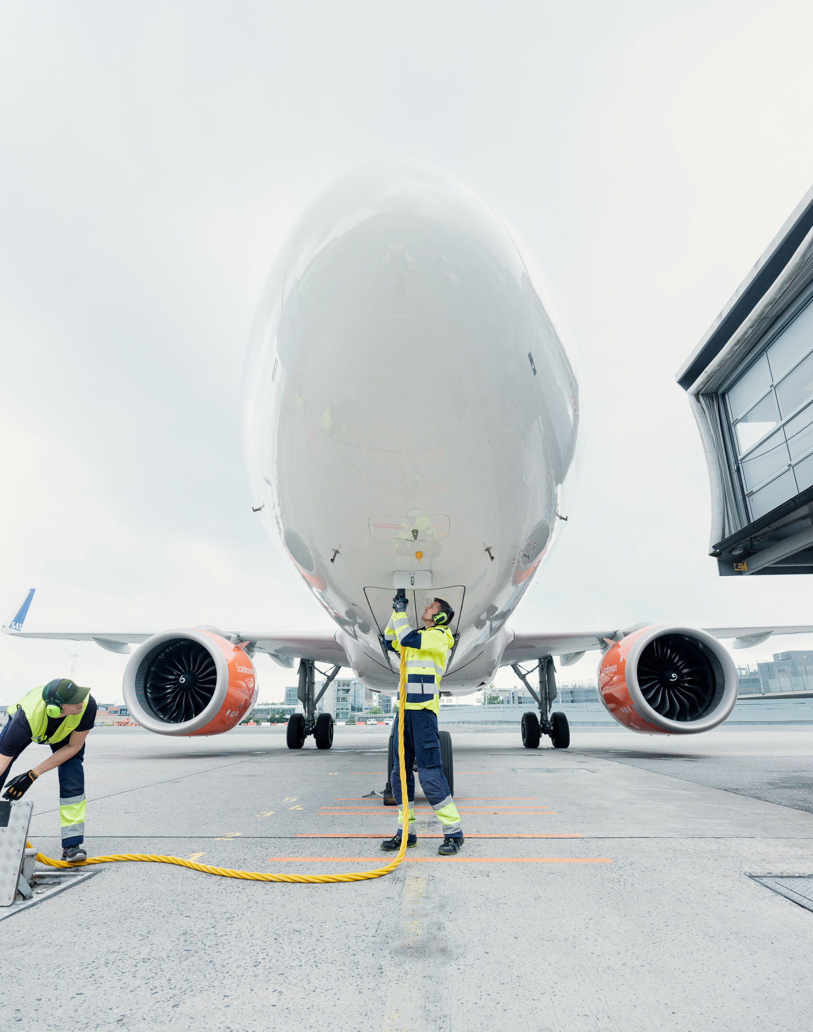 Scandinavian Traveler EA Magnus Farnes Loading Supervisor 0608 Edit web