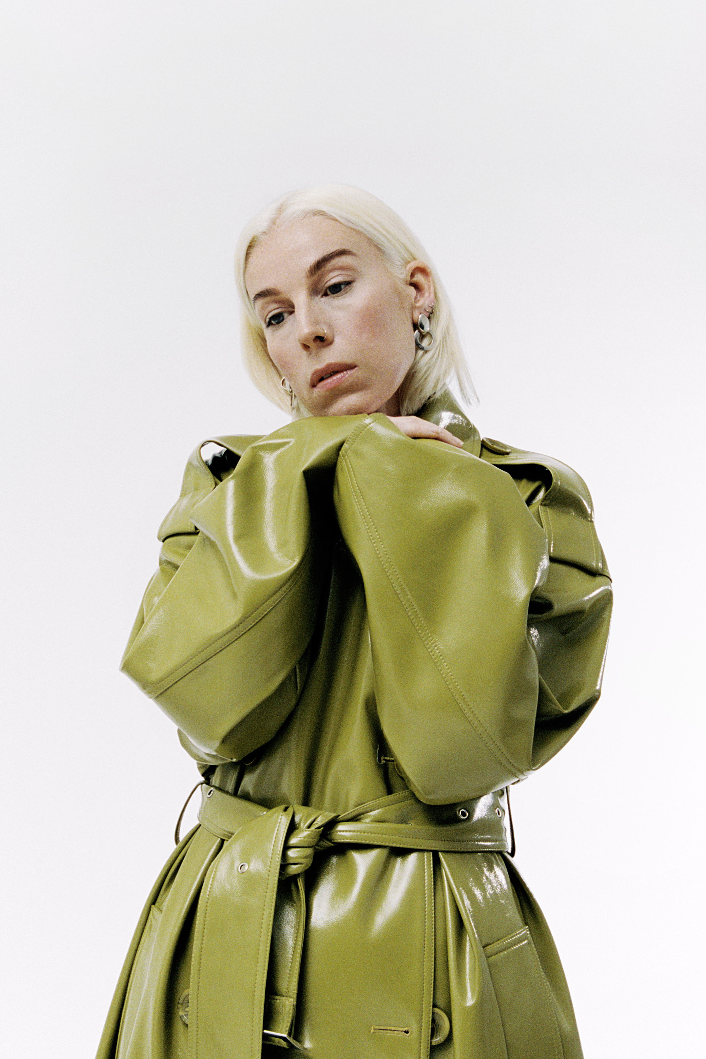 R3 07392 012 A 73 75 HIGHRES copy