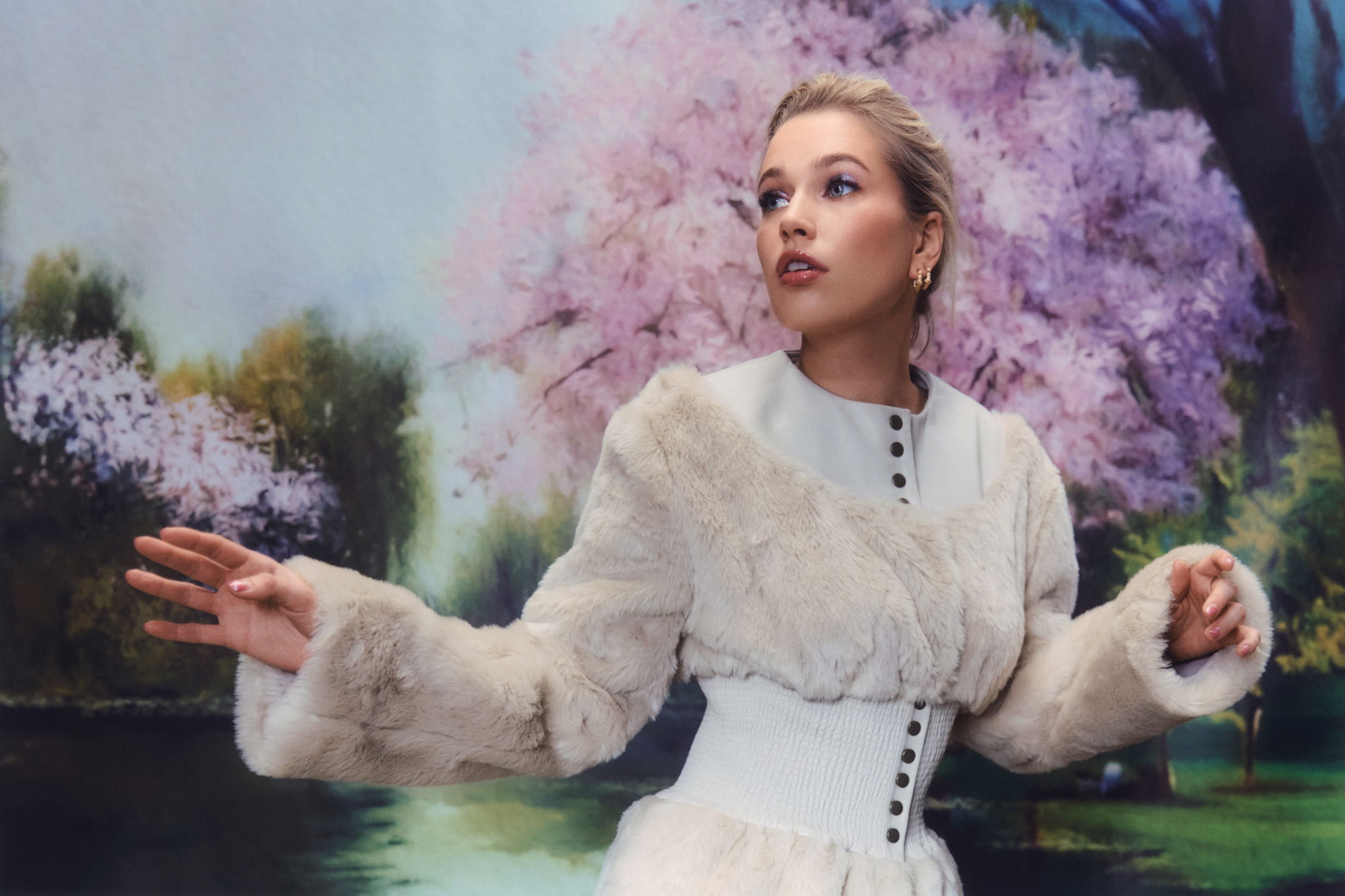 KK Thea Sofie Loch Naess 015 WEB