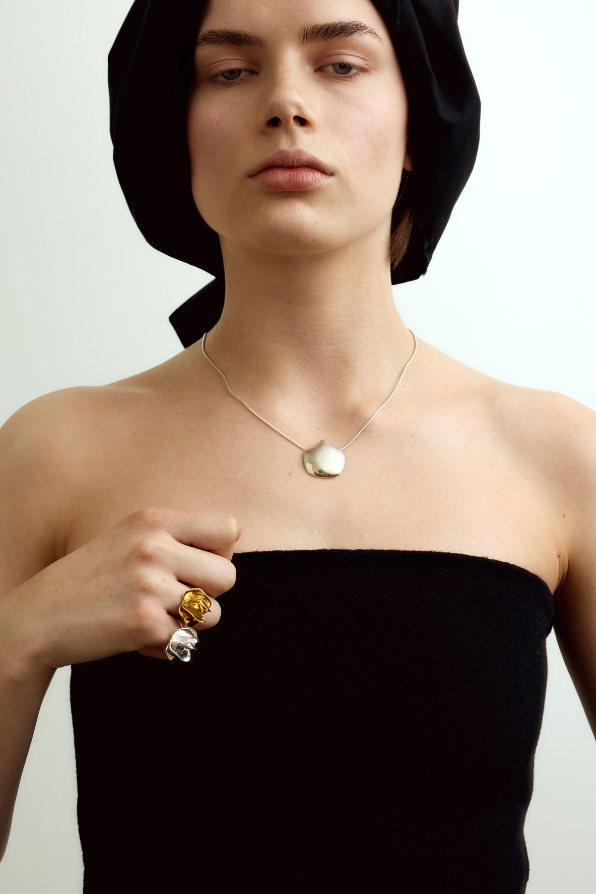 AUR STUDIO ESMES CABINET2770