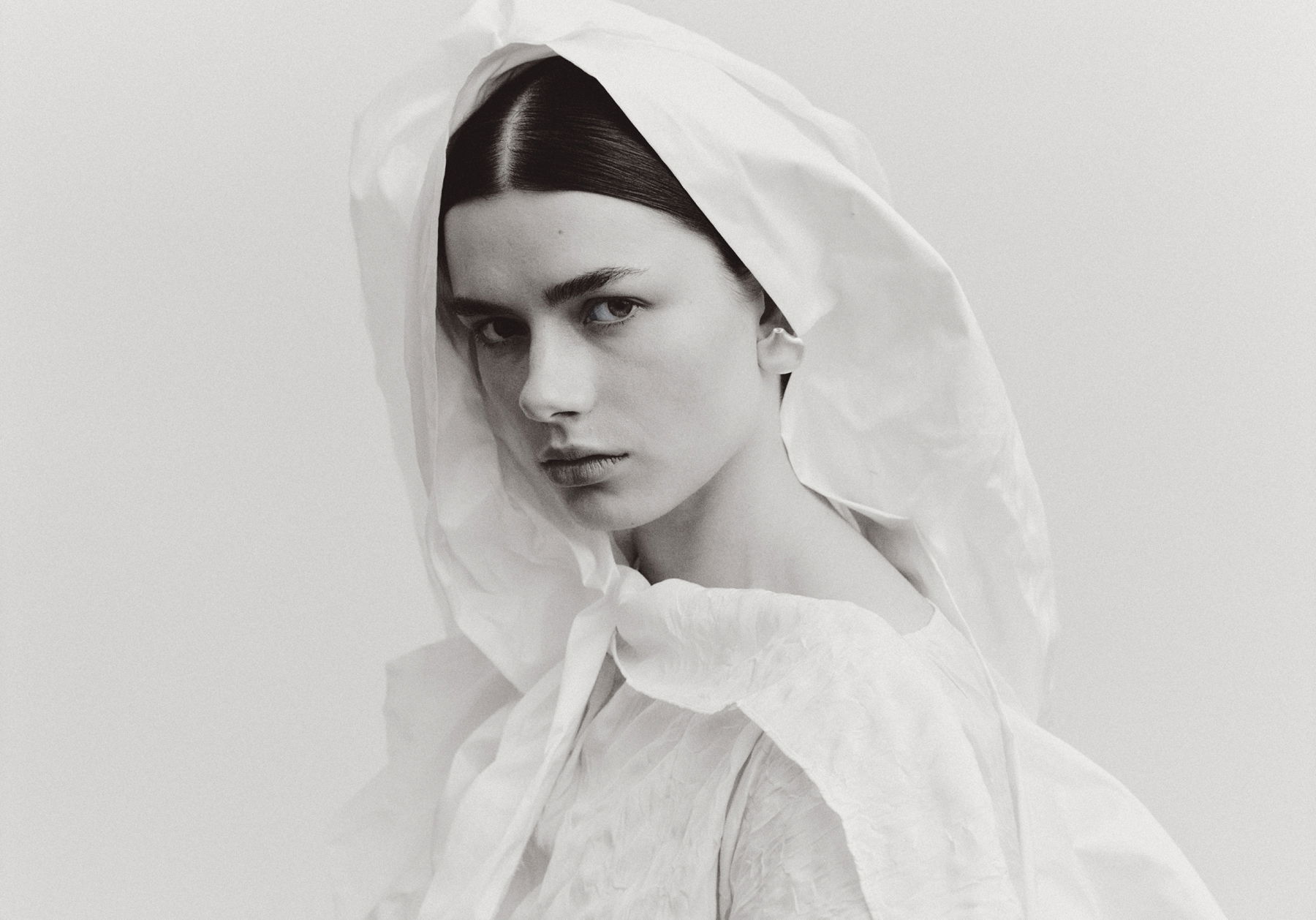 Aur Studio Analog 02 0151v2bw