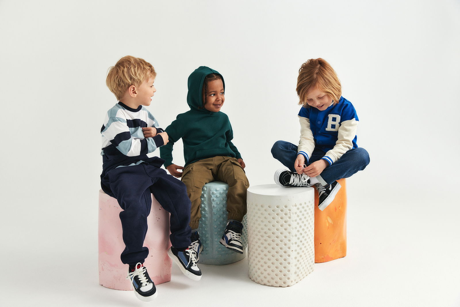 8 K 31 39 ONEHOODIE ONELS MARTINIUSCARGO 0509