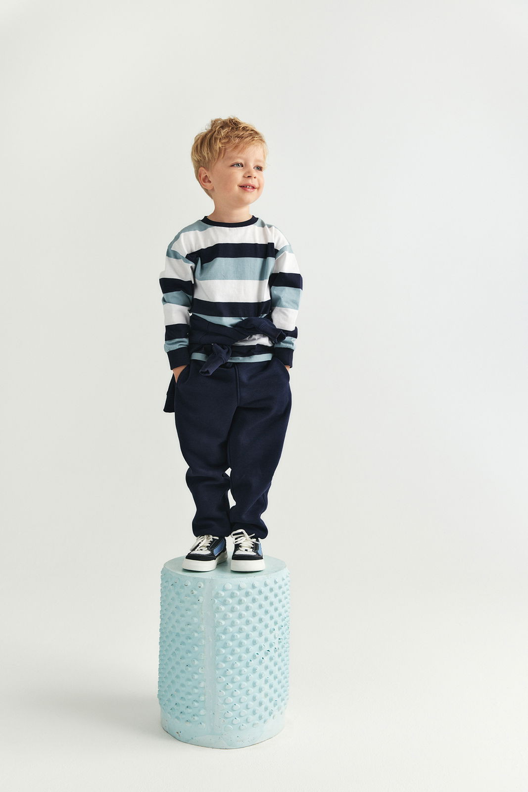 9 K 31 39 ONEHOODIE ONELS ERIKSWEATPANT 0192