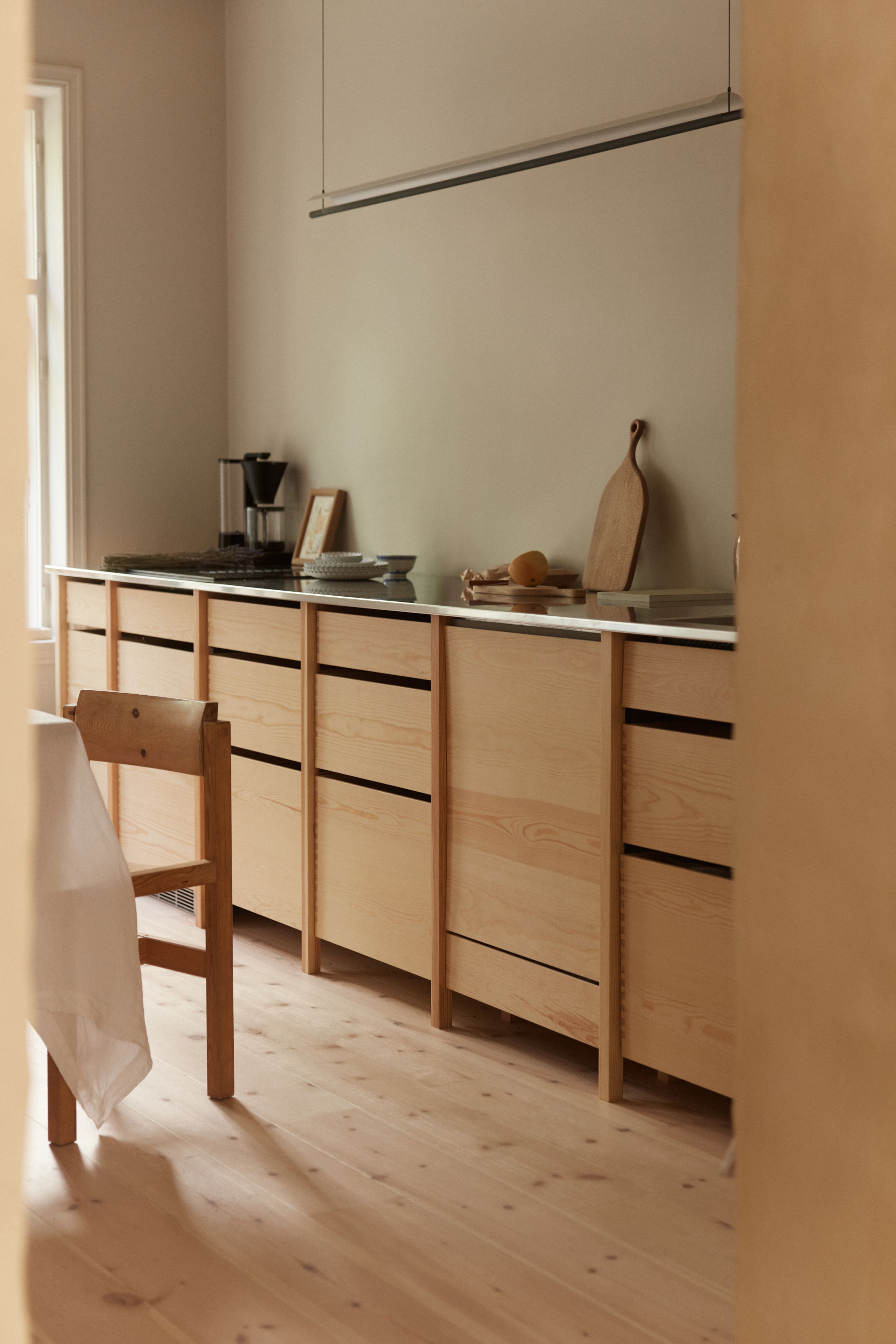 SAS 2024 In Bed Mikal Linda0288 web