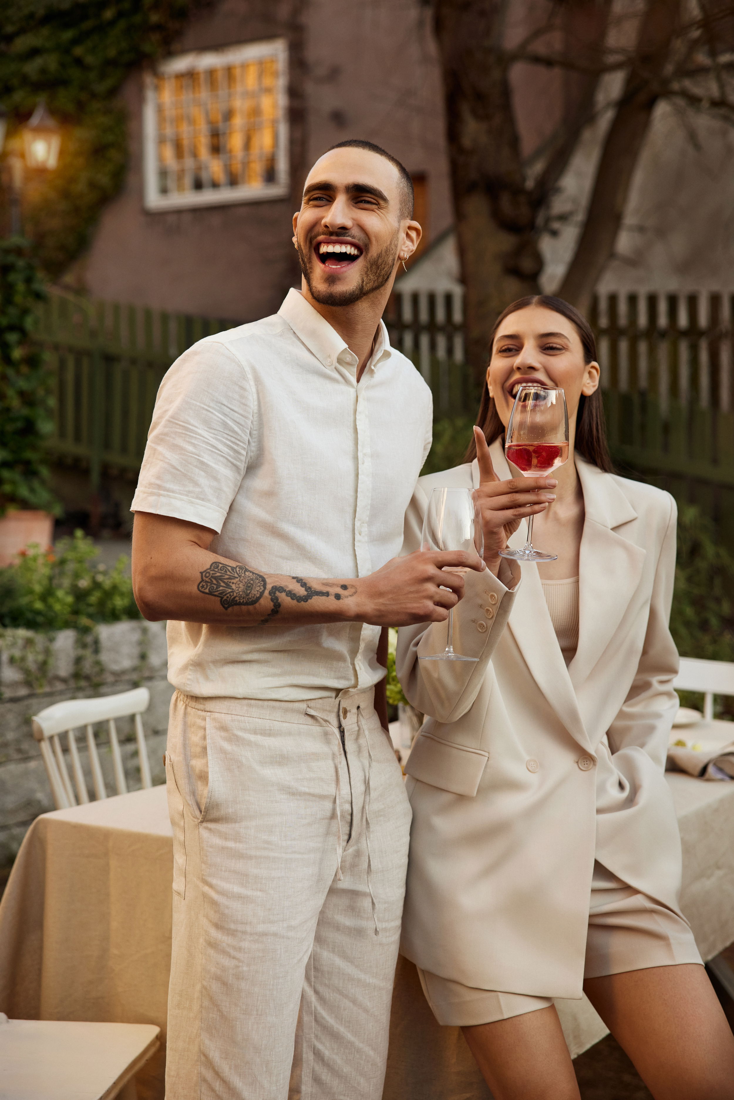 SAS Voltx Bikbok card0899 FINAL web