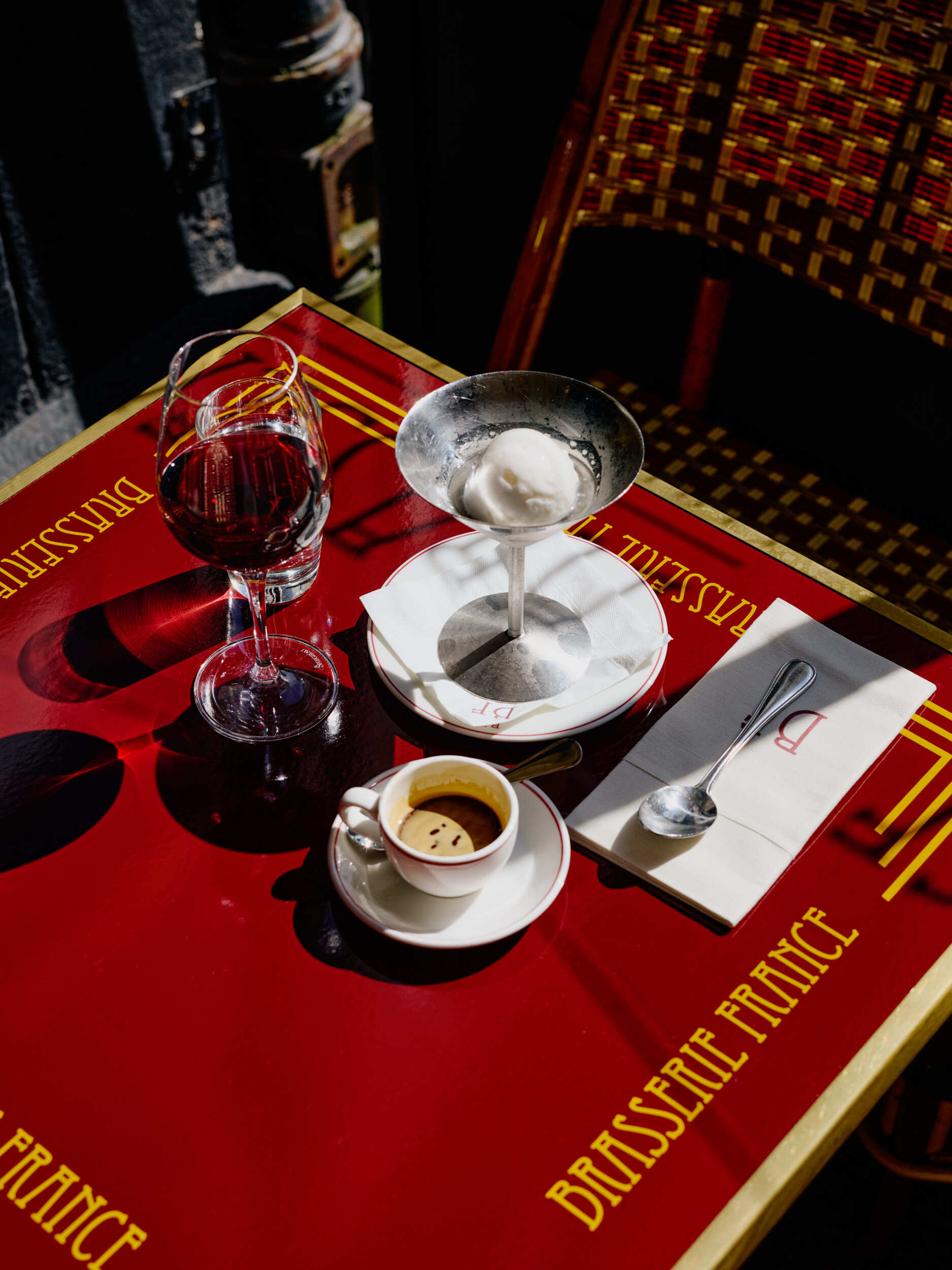 BJERKVIK Barsserie France 0160 120724 WEB