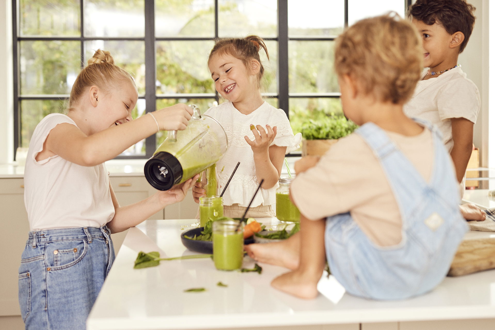 23043 IGJ Barnemat 3 739