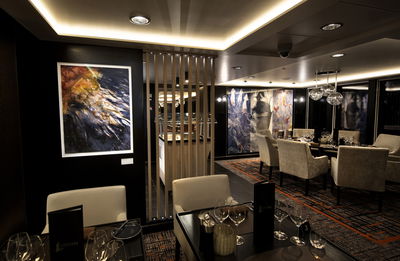 Ornulf Opdahl, Restaurant Lindstrom