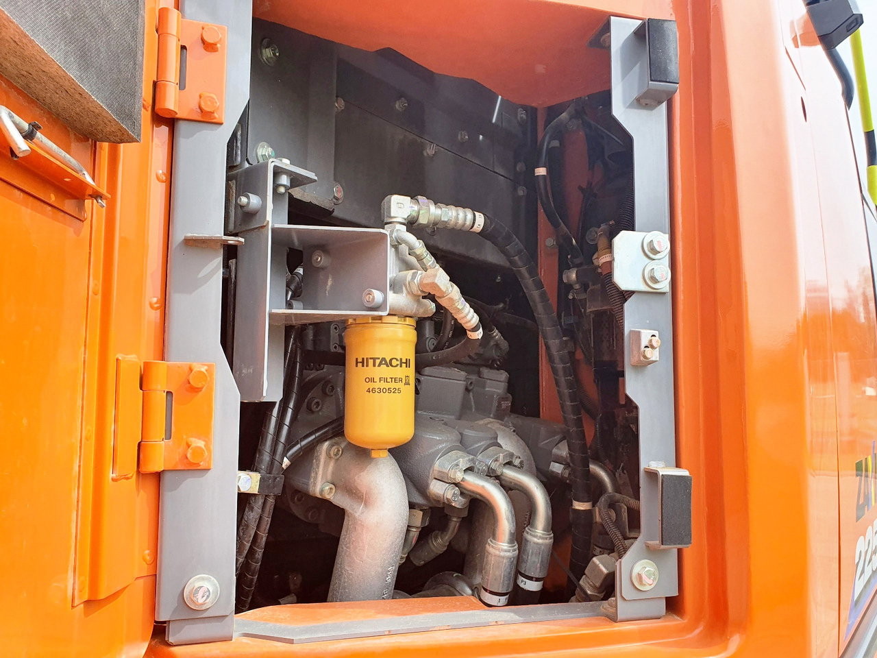 Gravemaskin 25 tonn til leie – Hitachi ZX225 USLC-6 | Sør