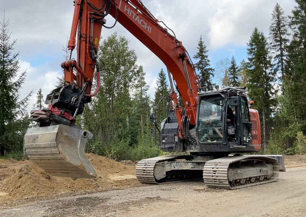 Gravemaskin 25 tonn til leie – Hitachi ZX225 USLC-6 | Sør