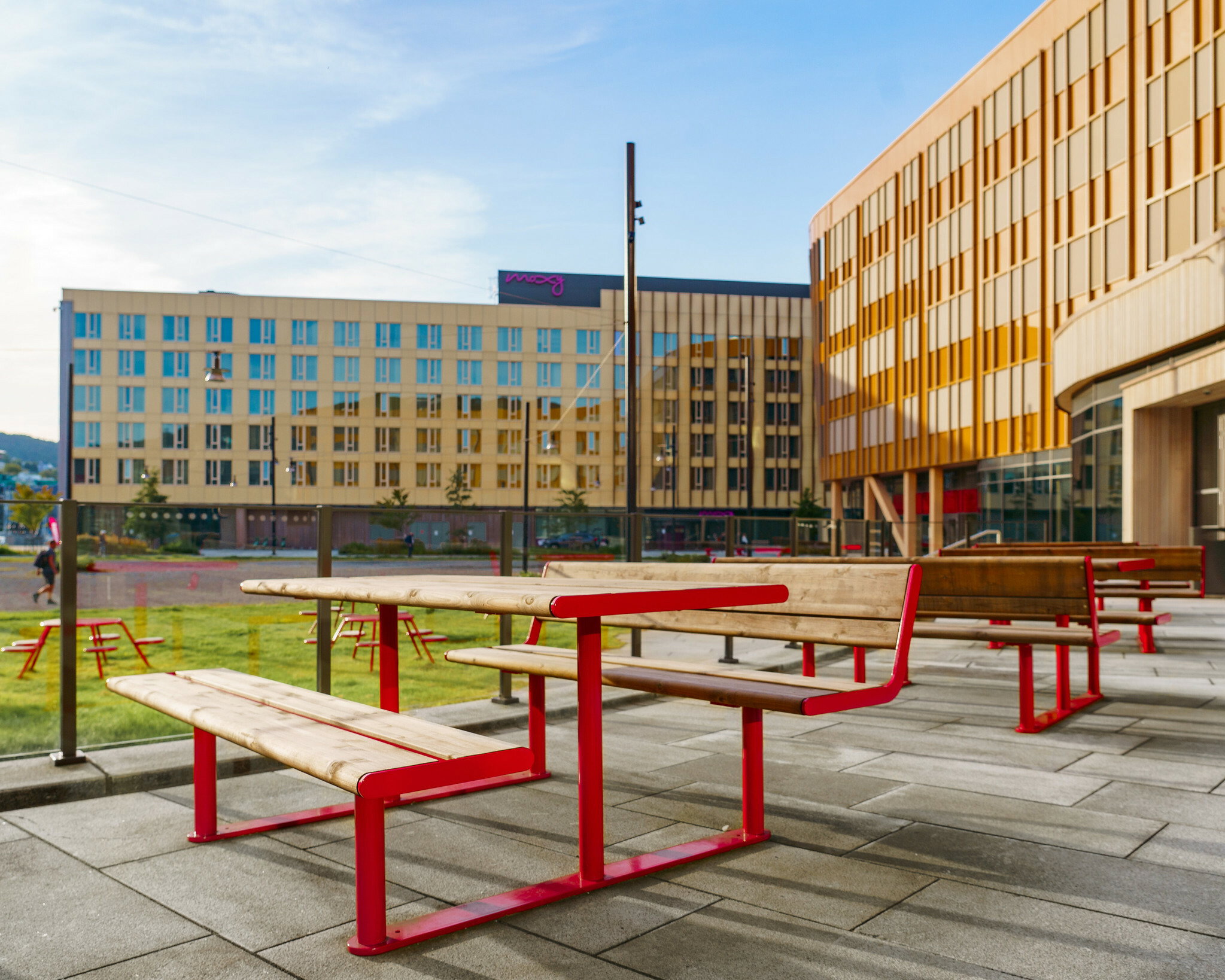 APRIL picnic table | Vestre