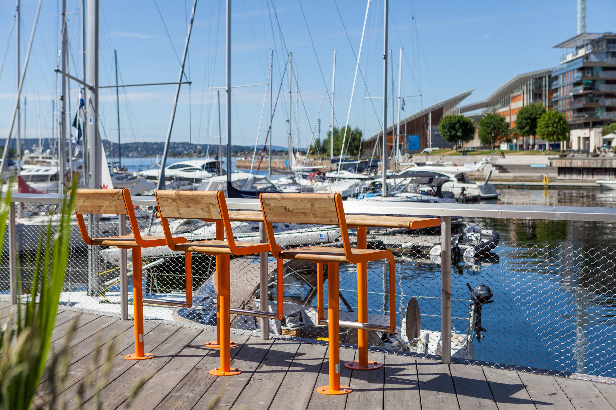 APRIL bar table | Vestre